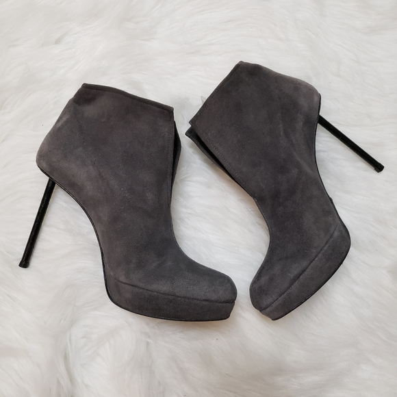 Stuart Weitzman Seamstress Gray Platform Booties Size 7.5 - Picture 14 of 15